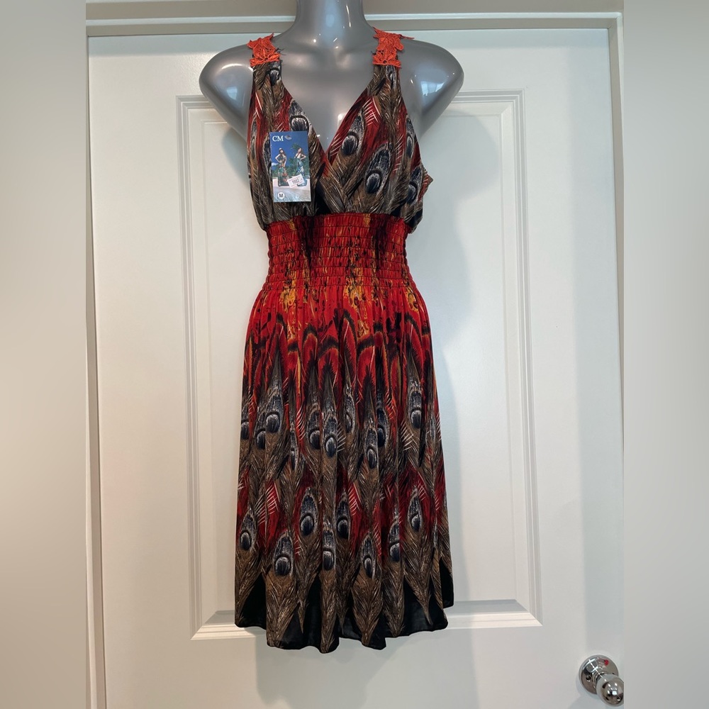 Light and flows dress size M NWT
